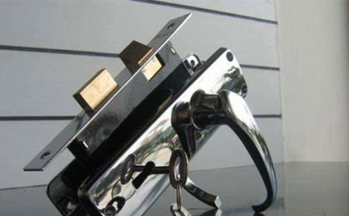 長沙轎車配遙控鑰匙多少錢